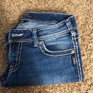 Size 30 Silver Jeans Suki Capri
